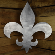 Load image into Gallery viewer, A photograph of a Fleur-de-lis by the metal art manufacturer Kraken Design Co.
