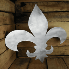 Load image into Gallery viewer, A photograph of a Fleur-de-lis by the metal art manufacturer Kraken Design Co.