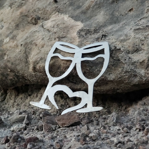 A photograph of a Wine Heart by the metal art manufacturer Kraken Design Co.